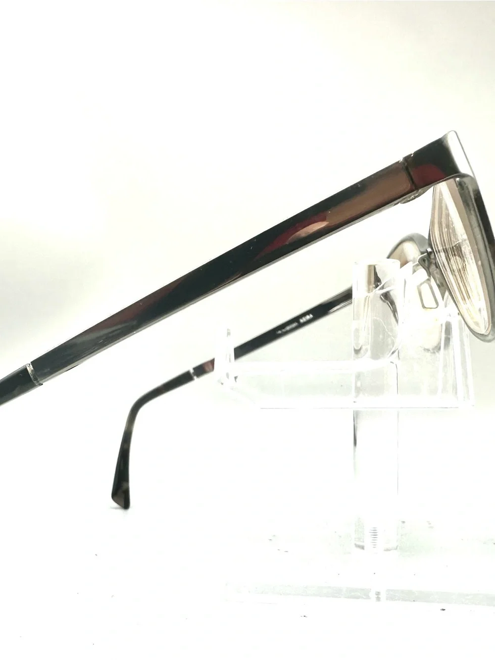 141 stylish brown